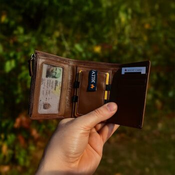 Slim Trifold Wallet Brown